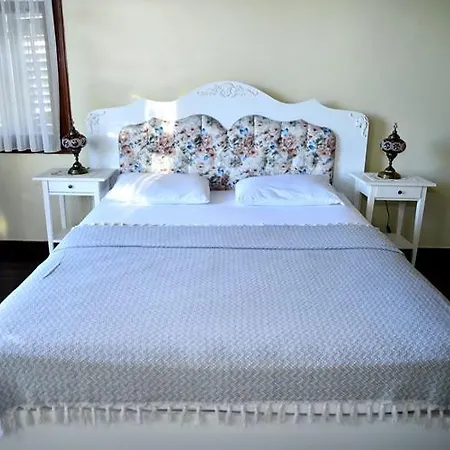 Rasimbey Koeskue * Adalar